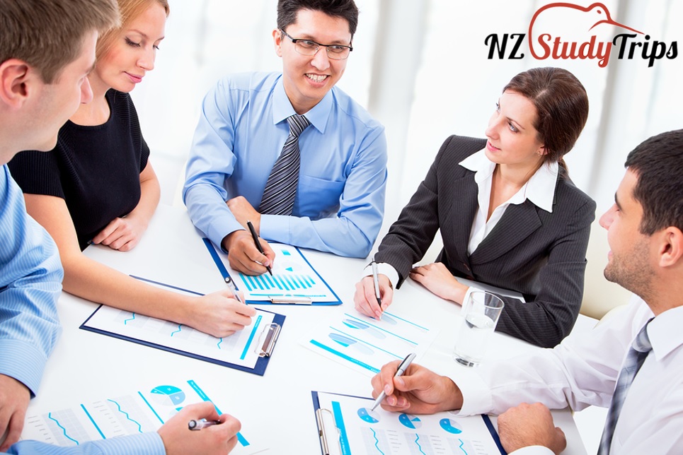 Diploma in Accounting Level 7